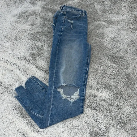 American Eagle size 00 short ripped jeans - Picture 2 of 8